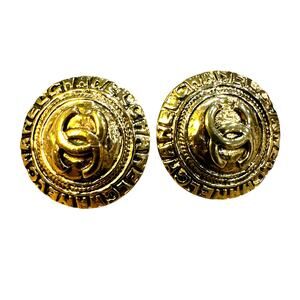 935. Chanel Cocomark Gold-plated Clip-on Earrings